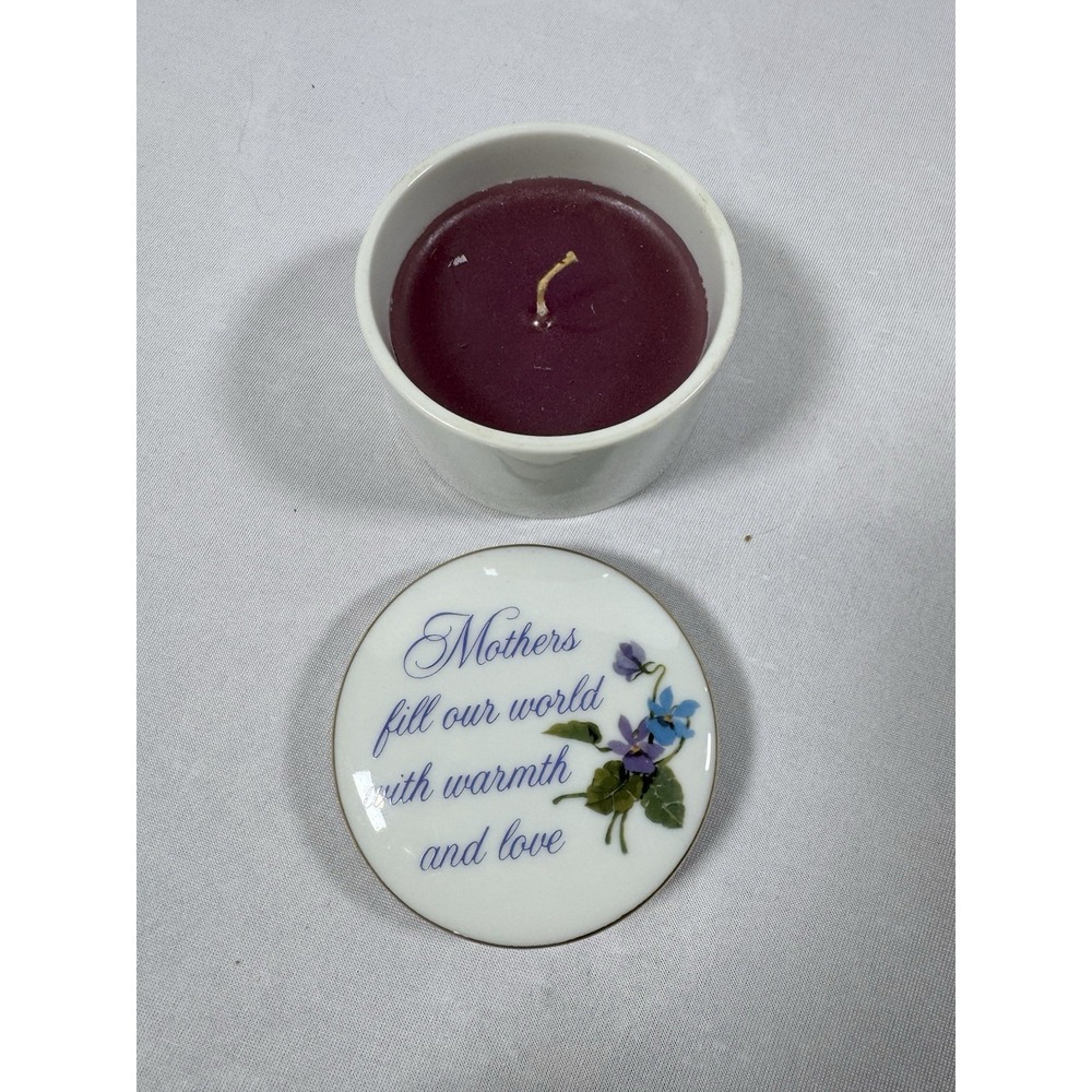 Scented Candle with Floral Lid Quote for Mother's Day Gift